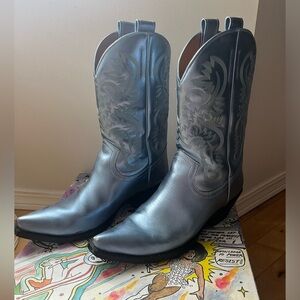 Jeffrey Campbell Dagget blue metallic cowboy boots, size 8 with box, worn once